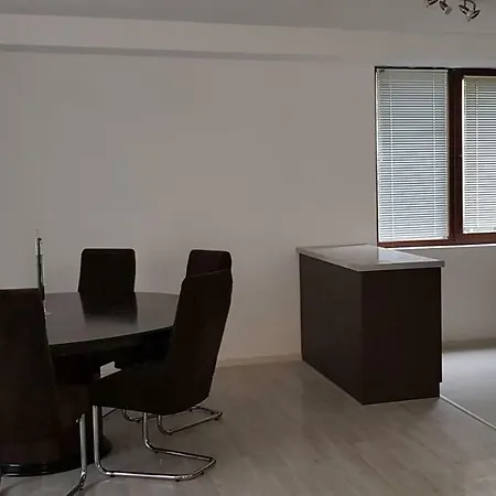 Acrux 12 Apartman Várna